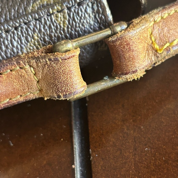 Louis Vuitton Chantilly crossbody EUC - Picture 8 of 14